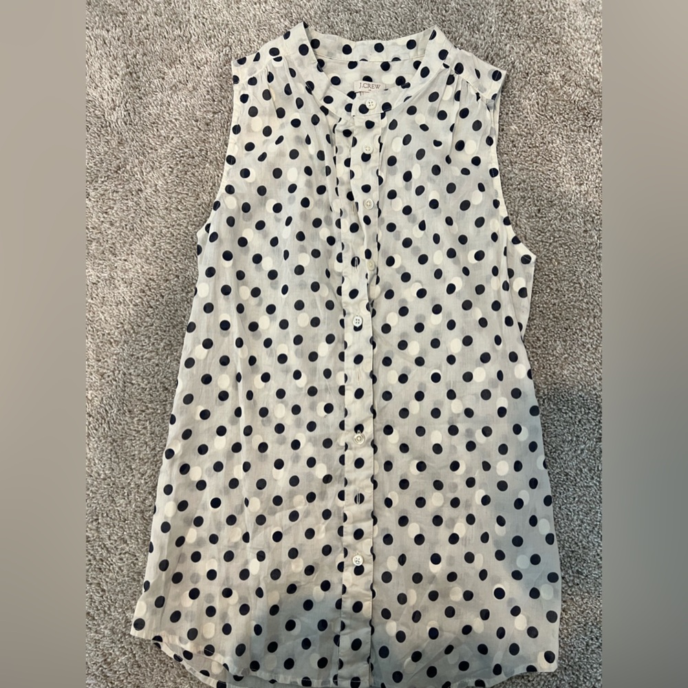 J crew sleeveless shirt